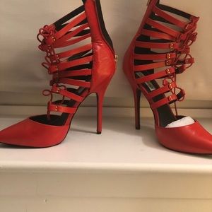 STEVE MADDEN RED PUMPS SHOES SIZE 9